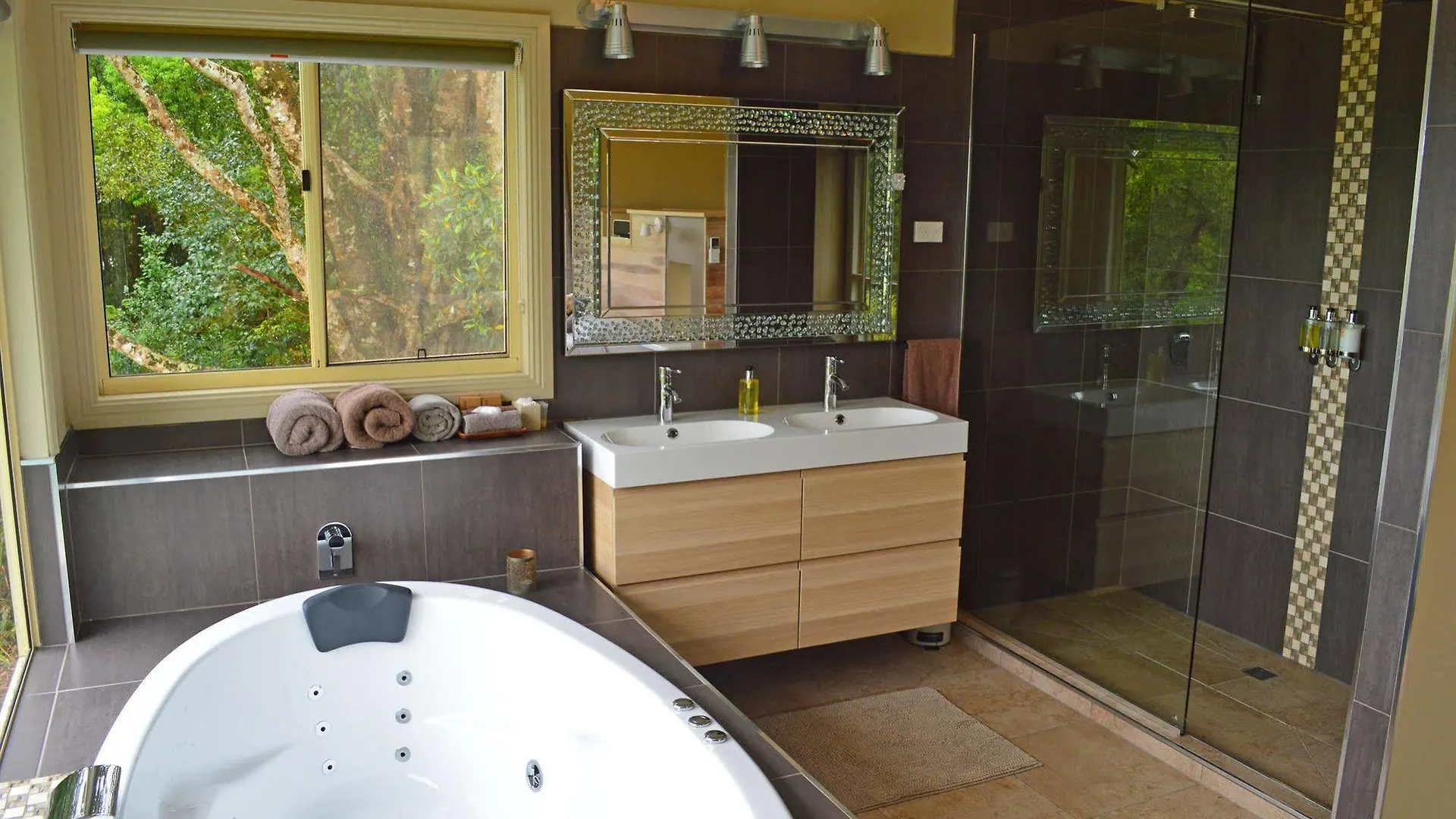 Maleny Luxury Cottages ロッジ